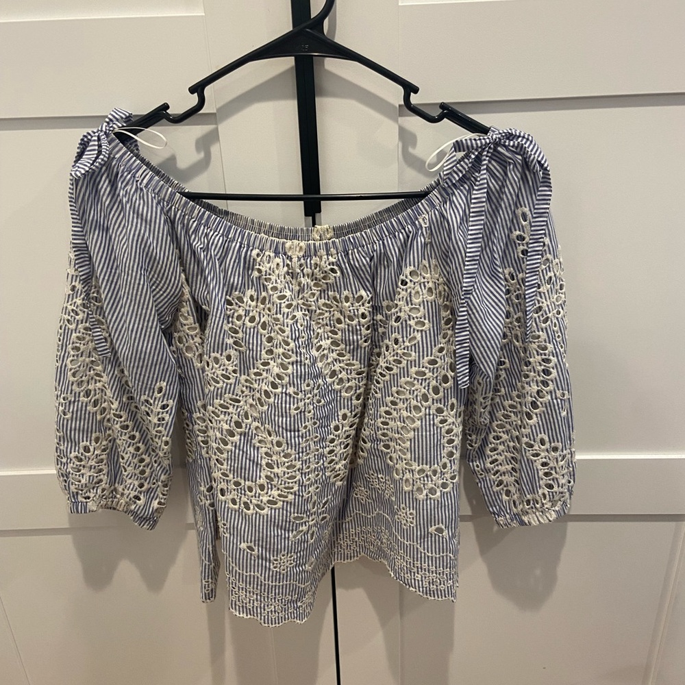 EXPRESS - Off the shoulder top - Blue & White - Size Small